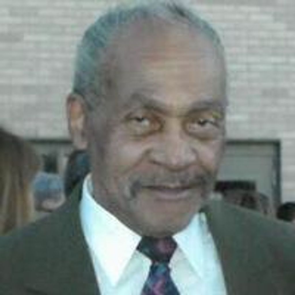 David W Pereira