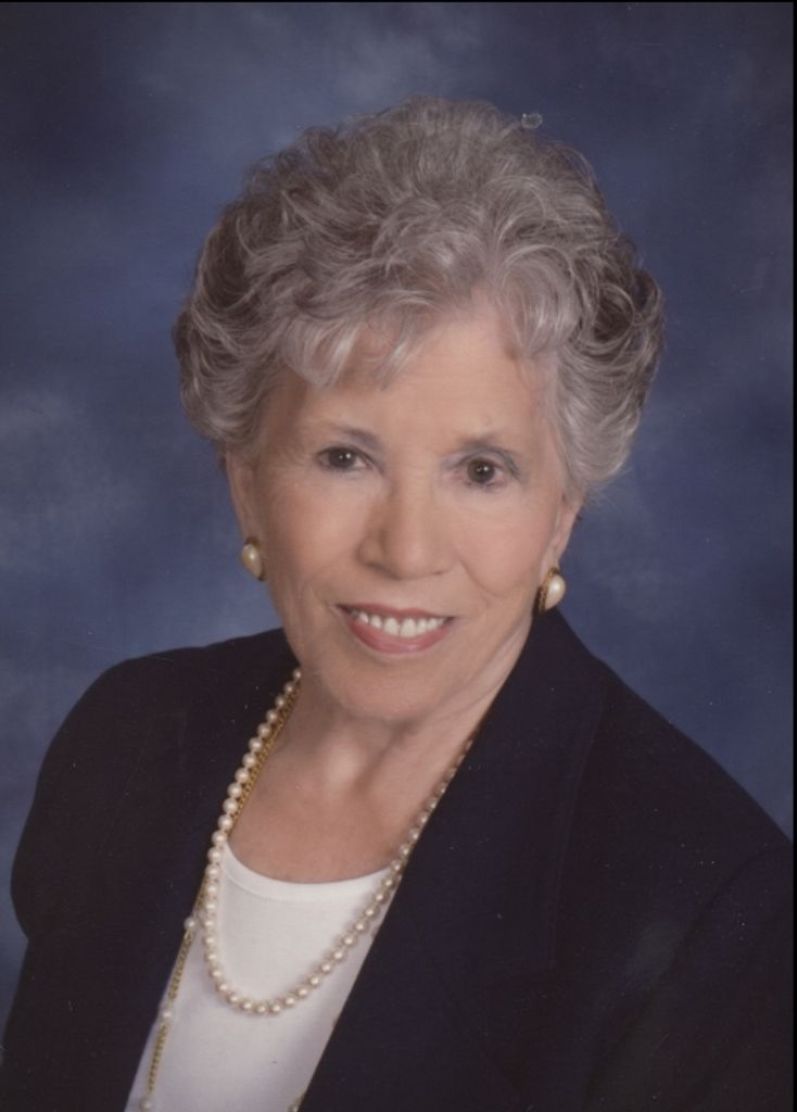 Tessie Marie Gentges
