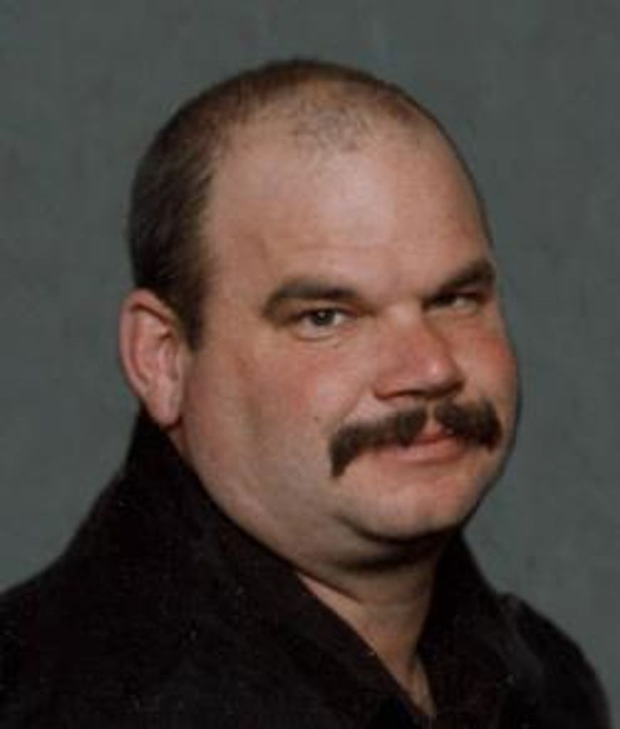 Steven M Upthagrove