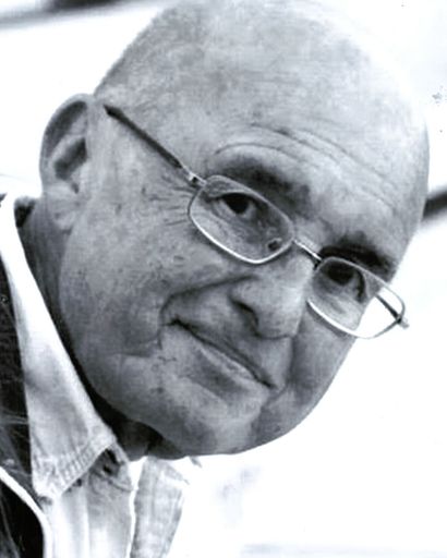 Carter Momberger's obituary image