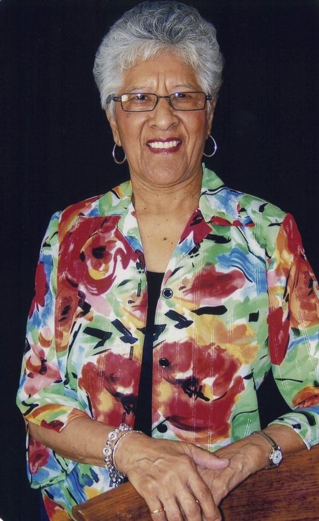 Inez  Blau