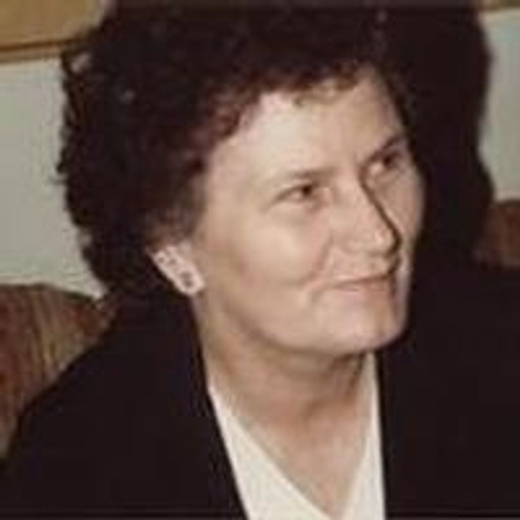 Loueva E Williams