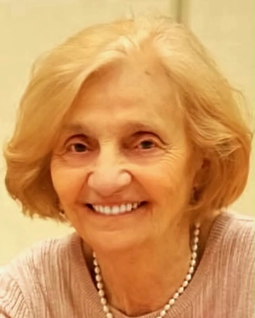 Efrosini Tsoukalou Samaras Profile Photo