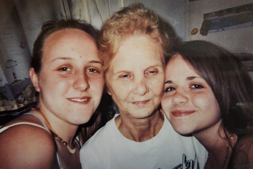 Irene (Wright)  Simpson photo gallery thumbnail 17 of 296