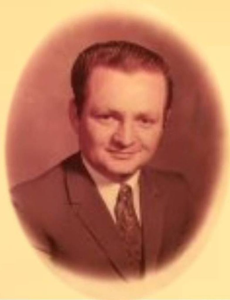 Leonard Bloomfield Profile Photo