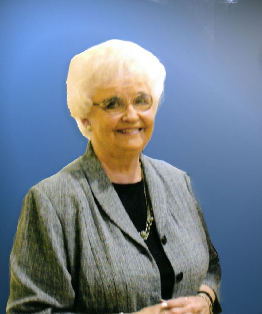 Elizabeth Hunter Moore Profile Photo