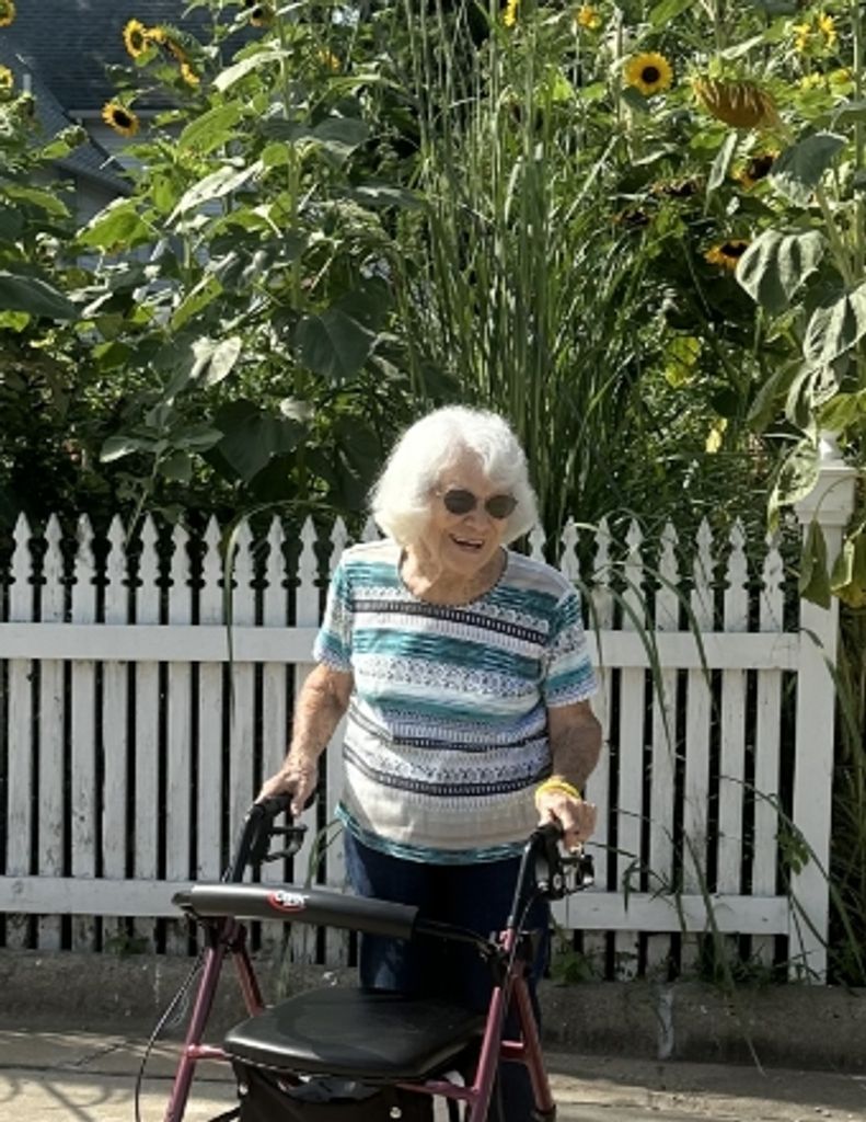 Helen Jo Kuiper