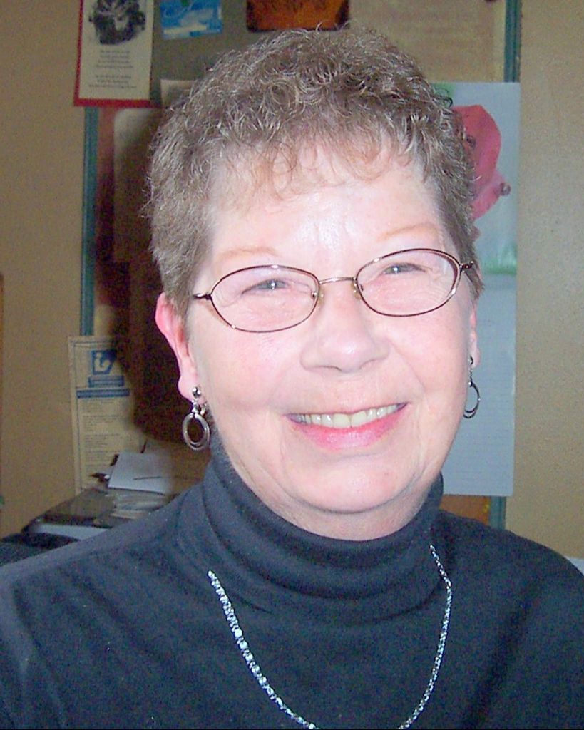 Lana Reinhart Profile Photo