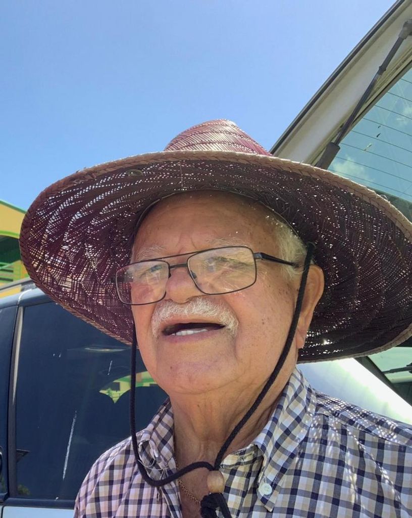 Moises Albelo-Villanueva Profile Photo