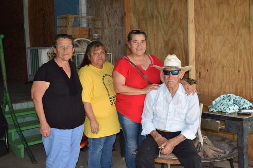Santos Valdez Sr. photo gallery thumbnail 94 of 151