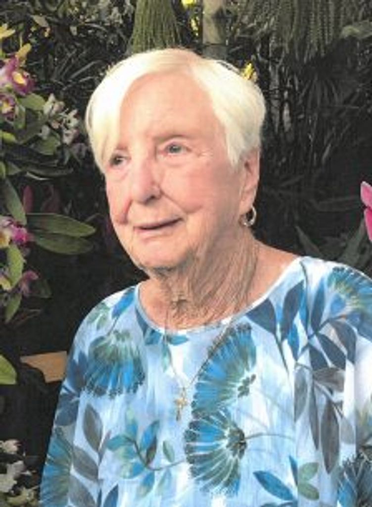 Nadine Clair Mcfaden Lang