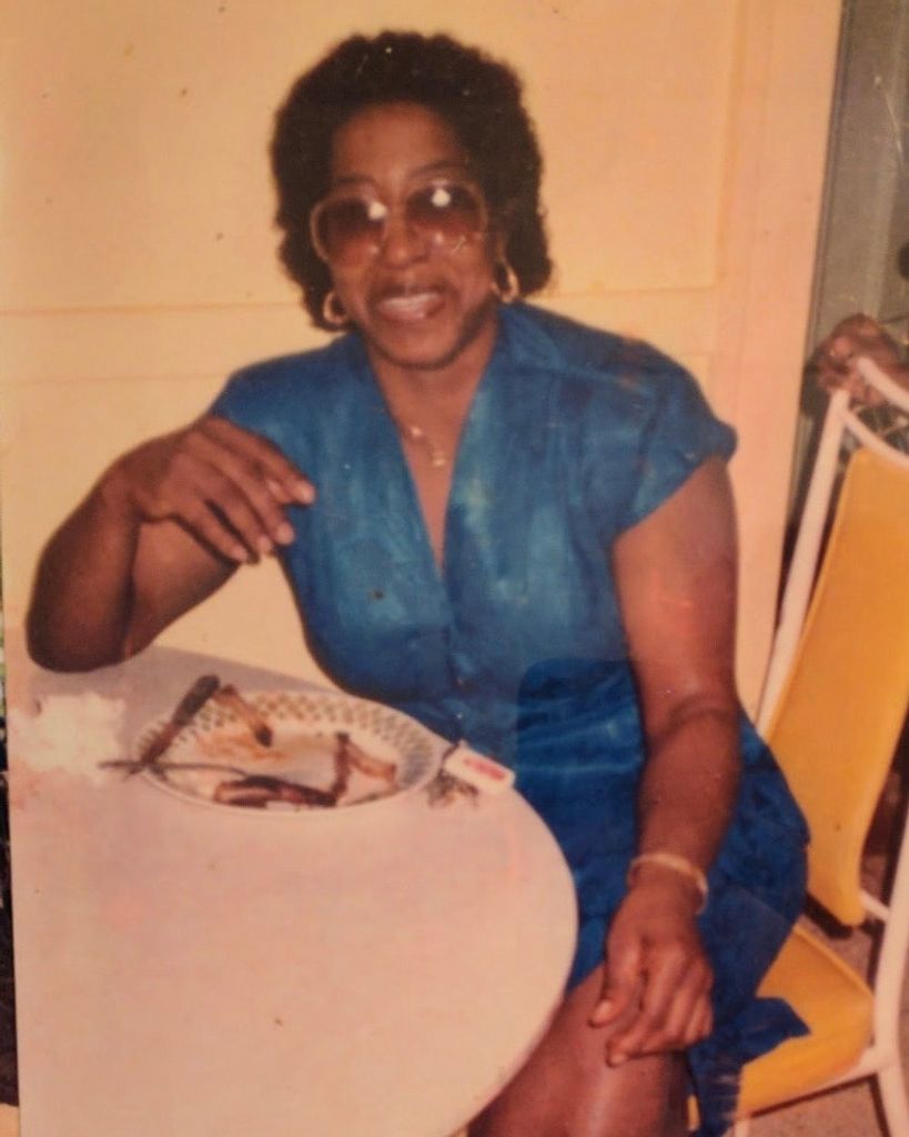 Maxine Singleton Profile Photo