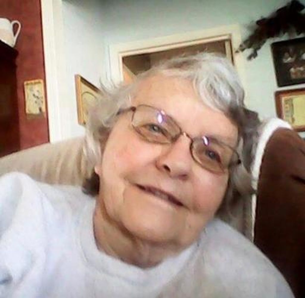 Iris Marilyn Heyer Pickett Profile Photo