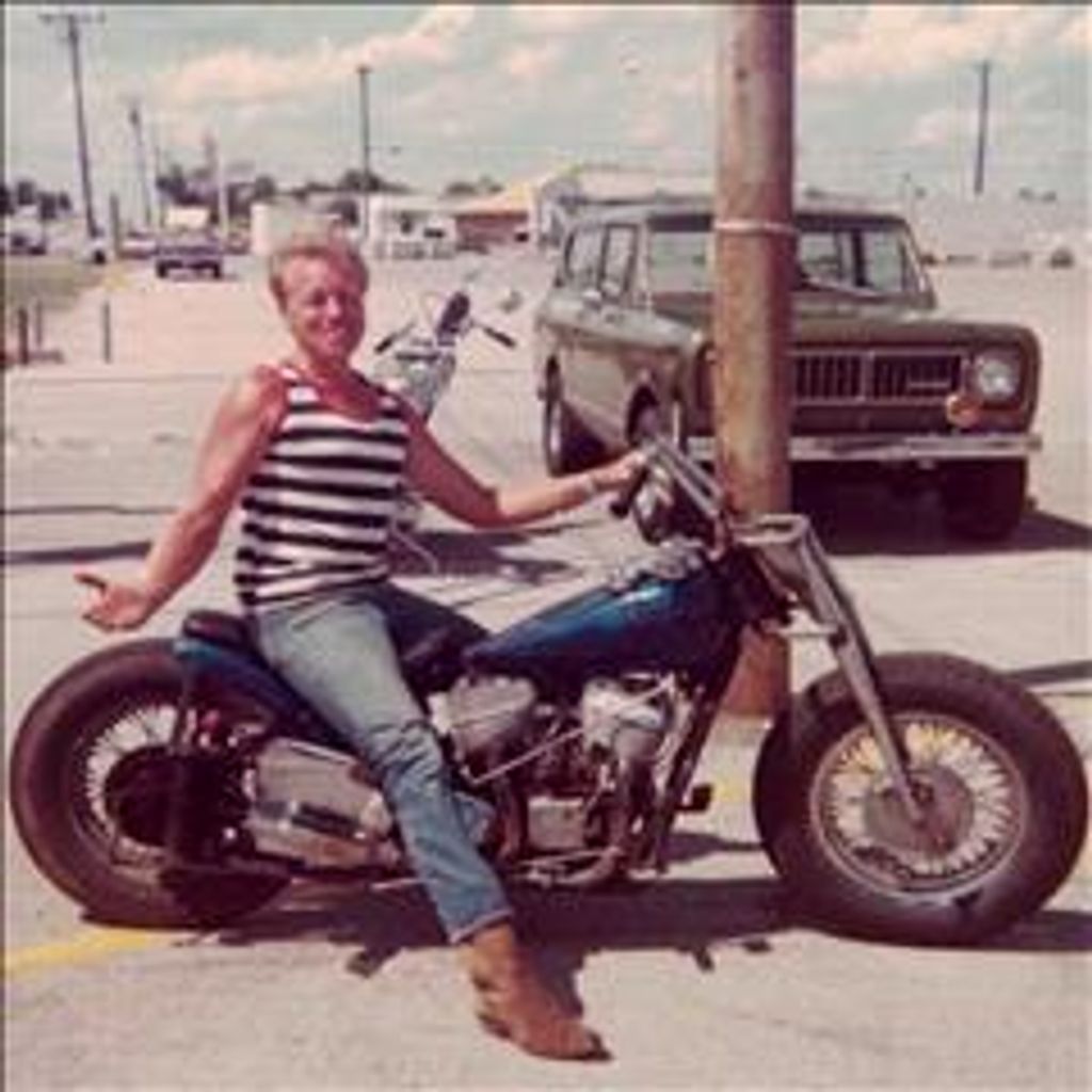 Larry Fausset Profile Photo