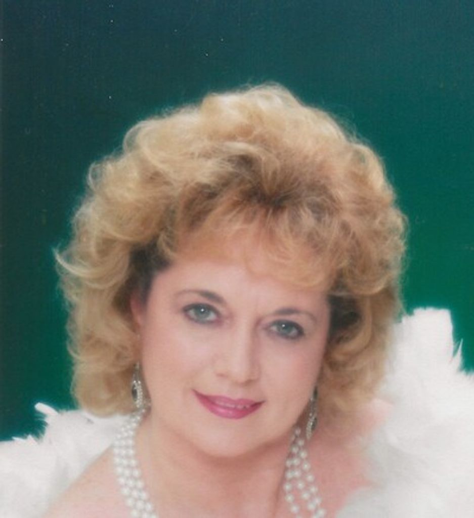 Joyce Cilles Dimitro