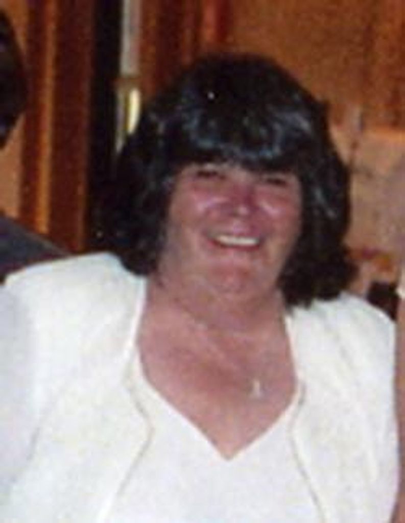 Cindy L Kienol