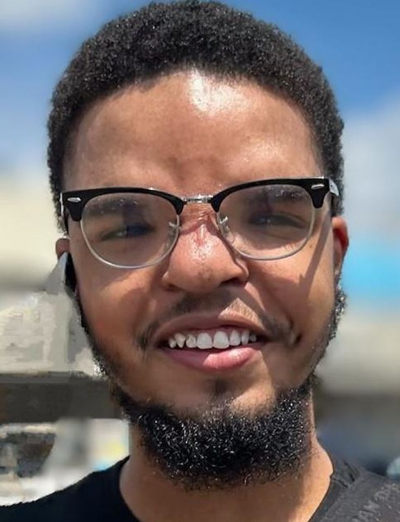 Avire Patrick Crowder