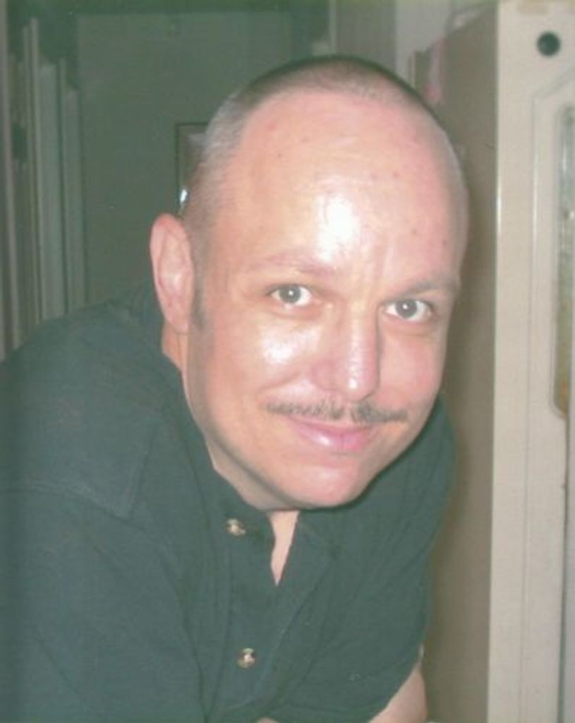 Howard  Devon Eikenberry