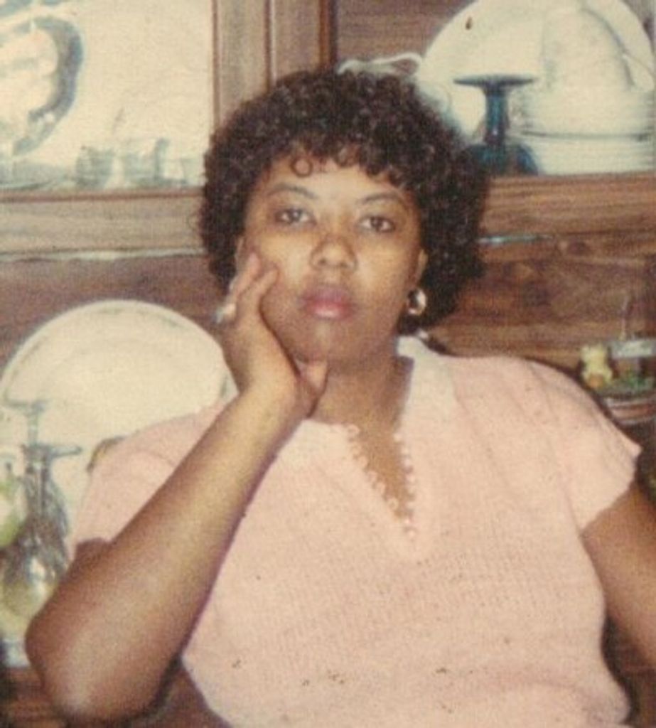 Stella Louise Henry Profile Photo