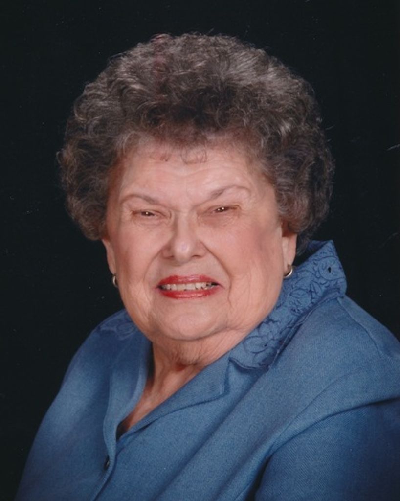 Anna Lee Toth Profile Photo