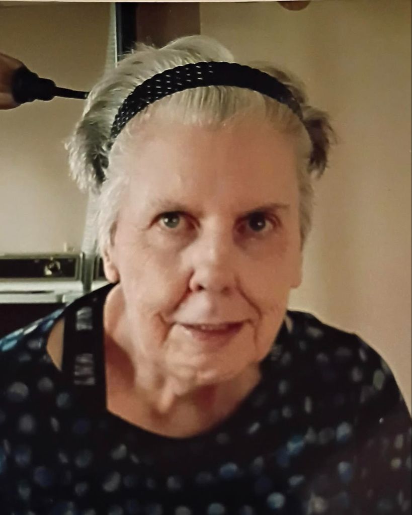 Joan Kay Kubes Profile Photo