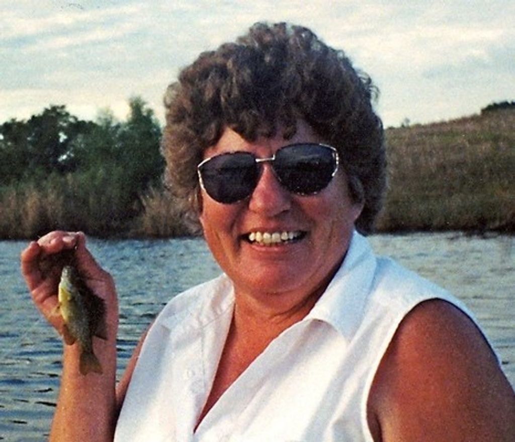 Dona Sue Steele Profile Photo