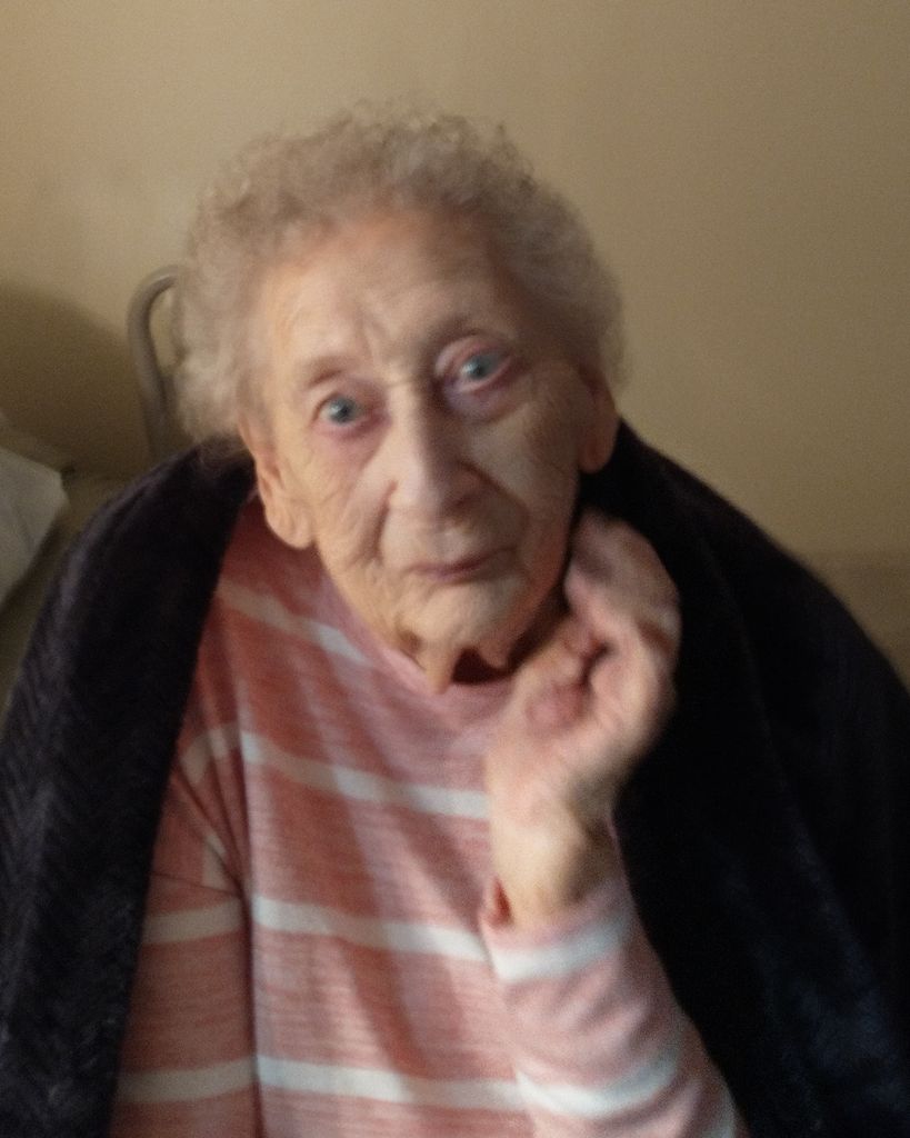 Beverly Hecker