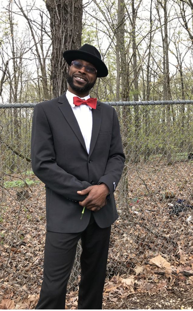 Derek Salathian Sanders Profile Photo