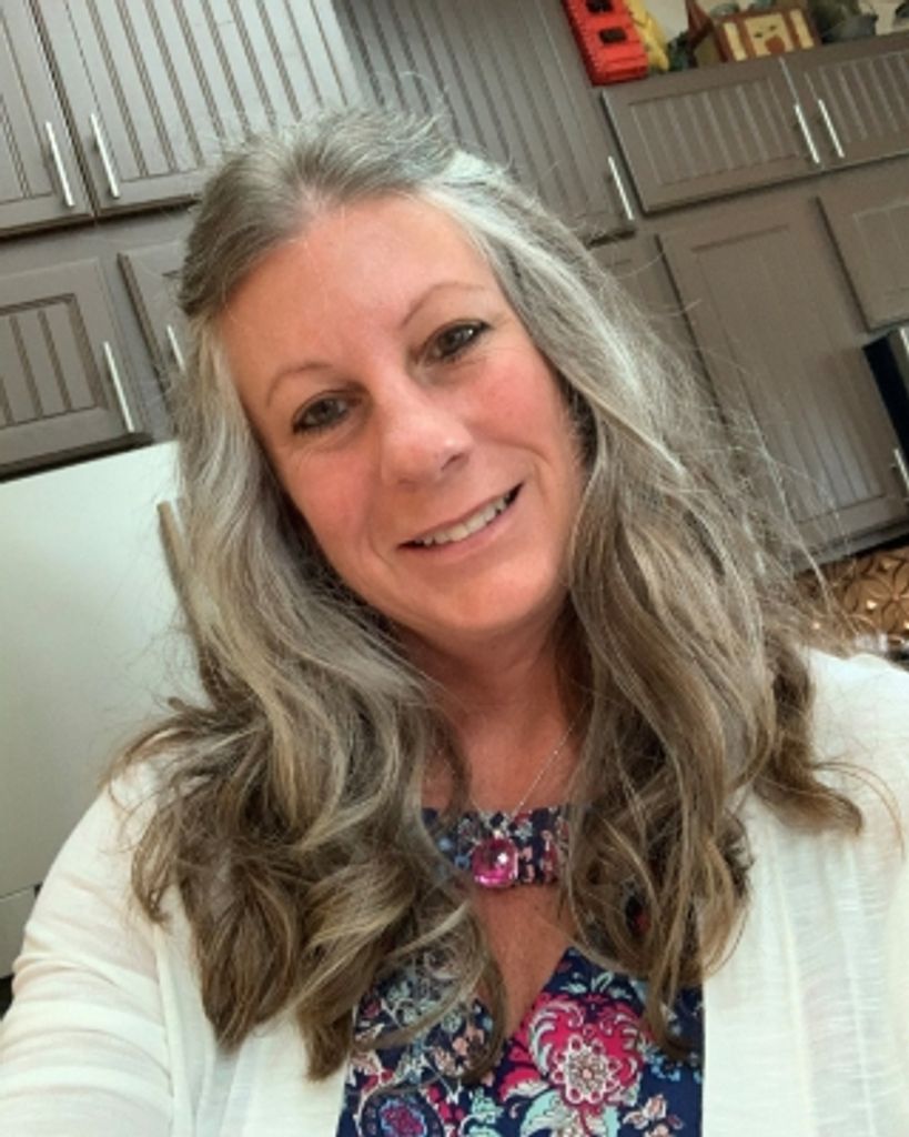 Suzanne "Suzy" J. Mitchell Profile Photo