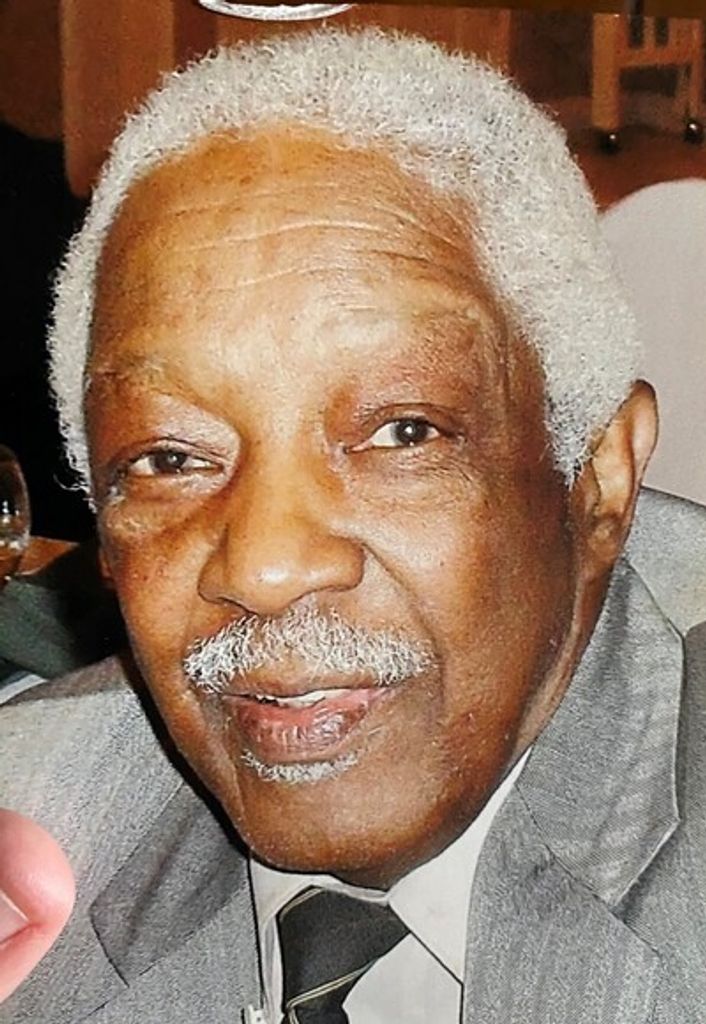 Gad Alexander Troxler Profile Photo