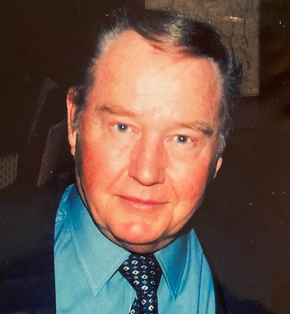 Carl James Kinder Profile Photo