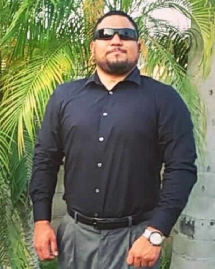 Oscar Martinez Profile Photo