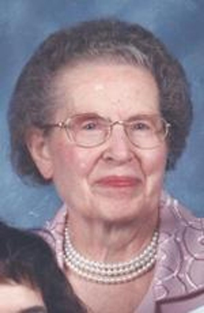 Alice Caroline Mack Profile Photo