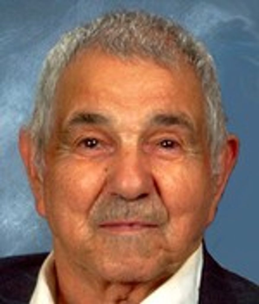 Jose "Manica" Viveiros