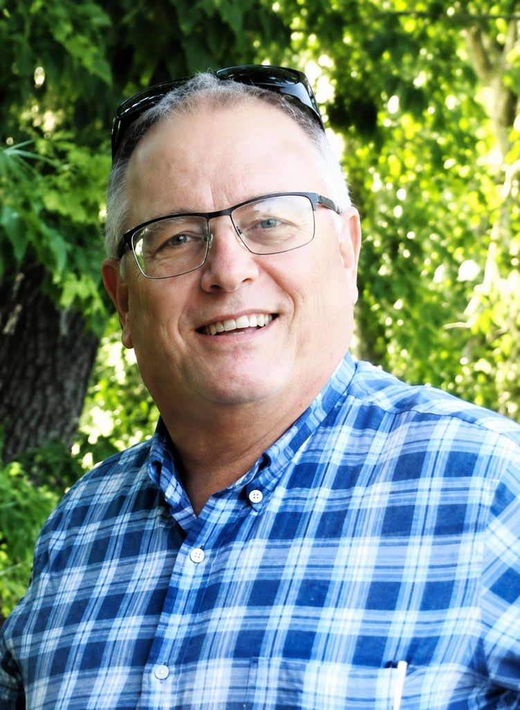 Michael Ray Eichhorn Profile Photo