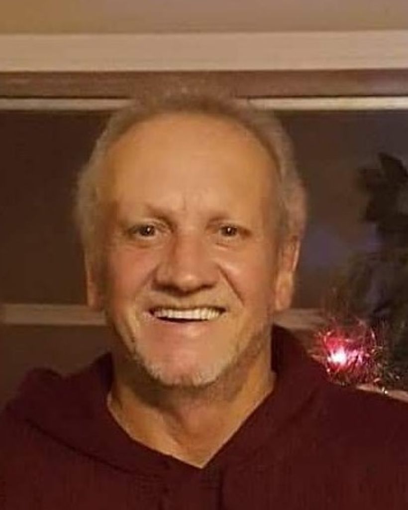 Kenneth Lindsay Profile Photo