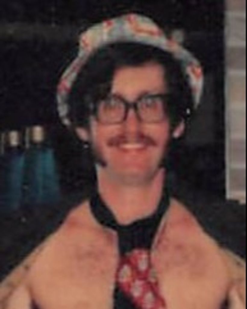 Ronnie J Shutts