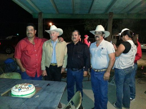 Santos Valdez Sr. photo gallery thumbnail 124 of 151