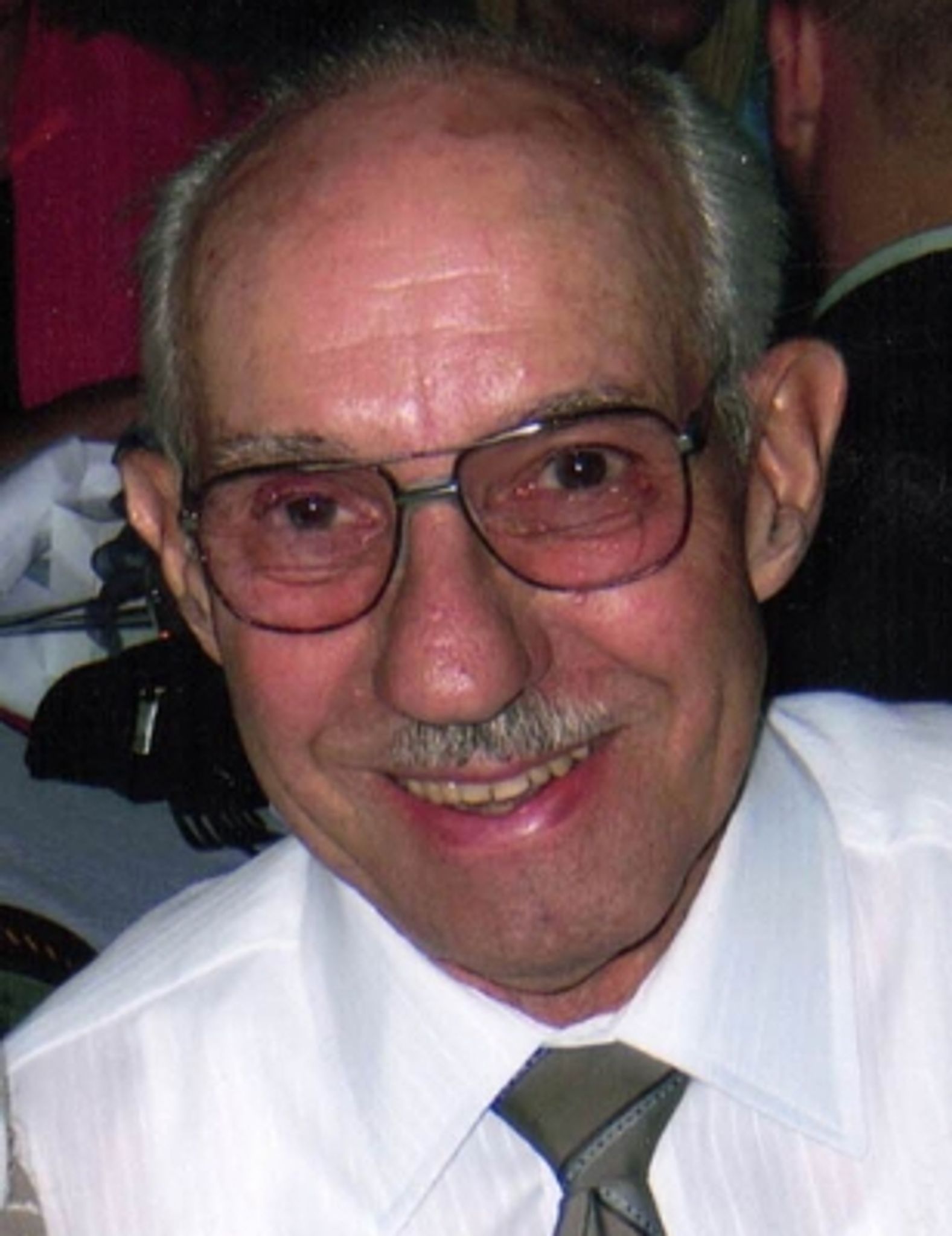 Marion "Van" Clifford Vanderlinden Jr photo gallery image 1 of 1