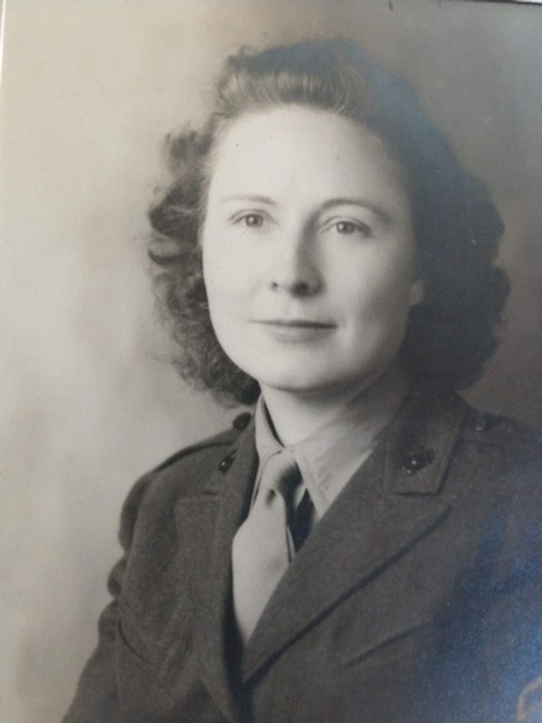 Katie Lee English Profile Photo