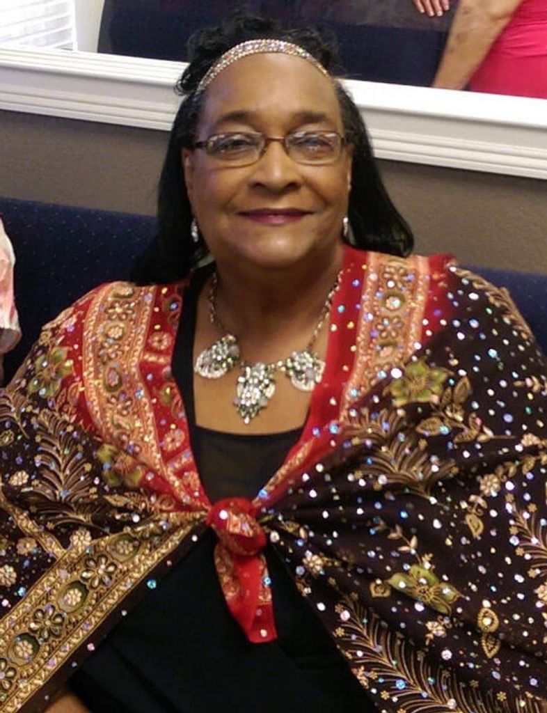 Gloria C (Carlisle)  Brown
