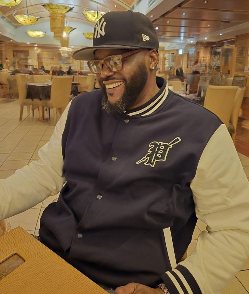 Calvin Deshawn Brown Profile Photo