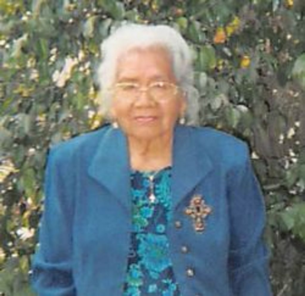 Emilia Flores