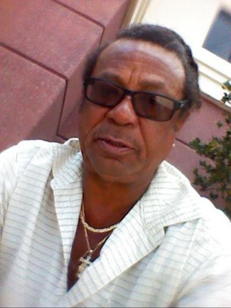 Robert Simpson Profile Photo