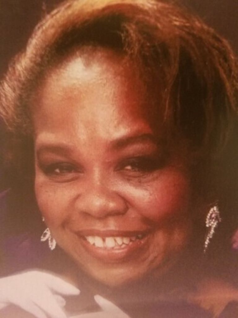 Mrs Gloria Elizabeth Perry Profile Photo