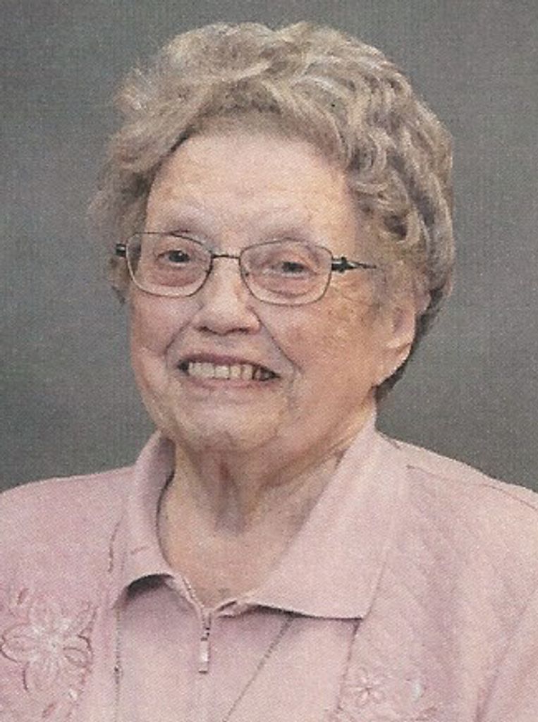 Lila Hennings Profile Photo