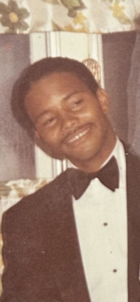 Earl B Fowlkes
