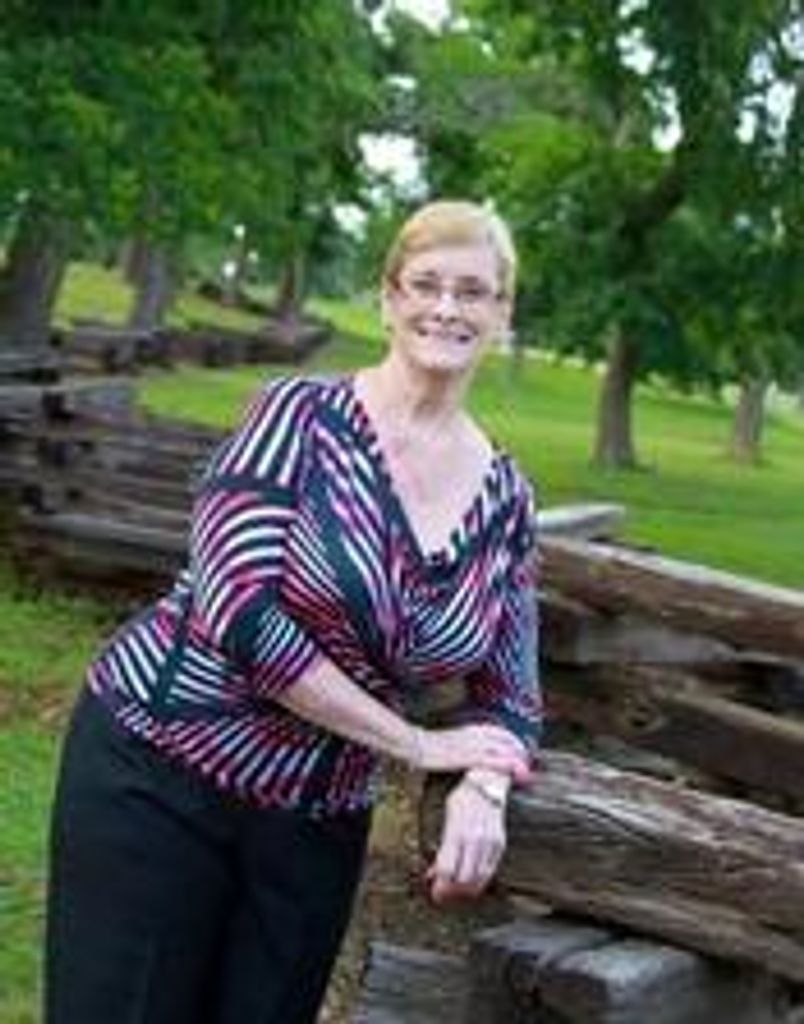 Ellen Stephens Puder