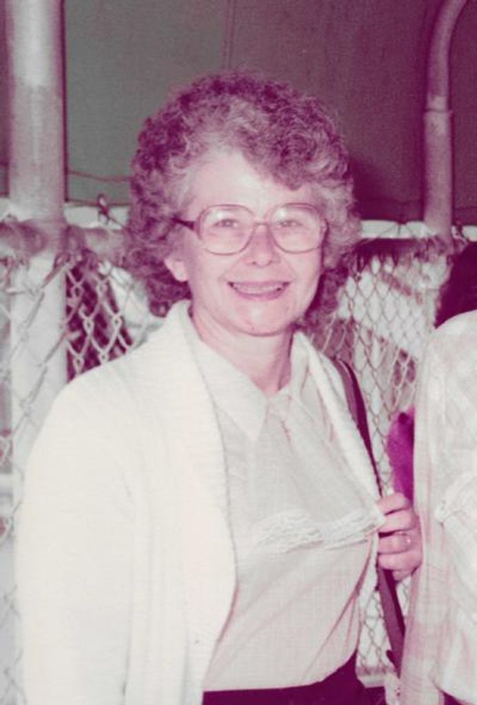 Julia Spangenberg Profile Photo