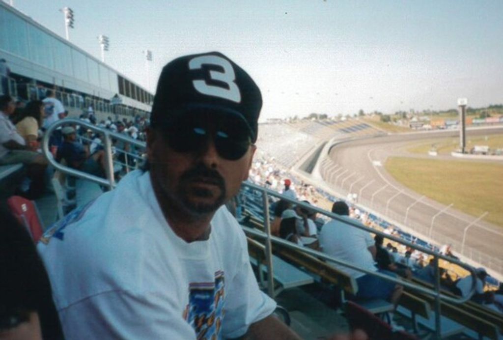 Jeffrey Wayne Mann Profile Photo